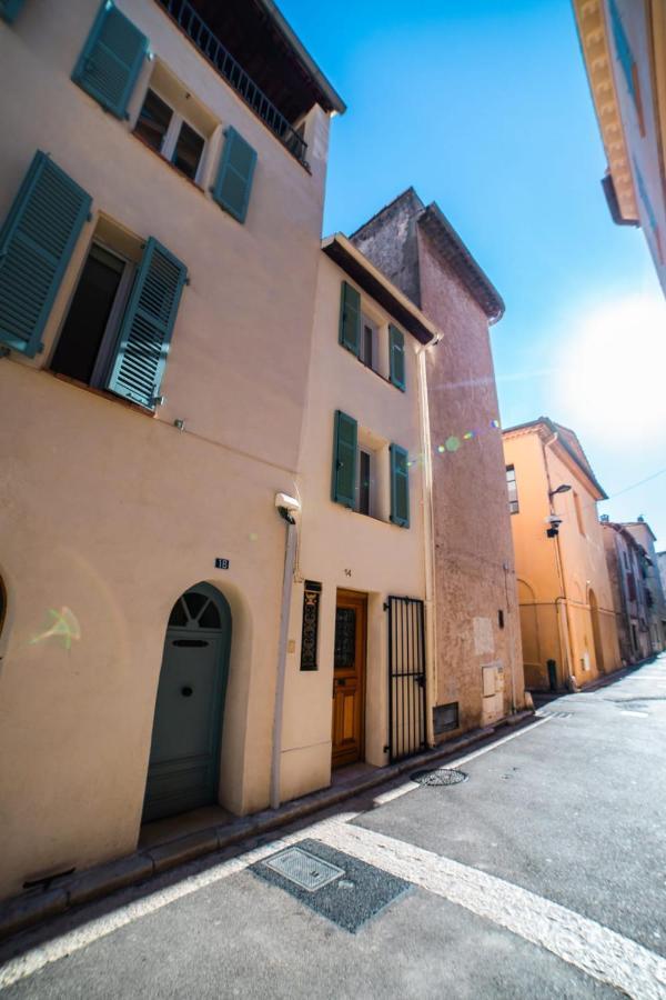 Perfect Family-Oriented And Renovated Townhouse In The Old Antibes Apartment Exterior photo